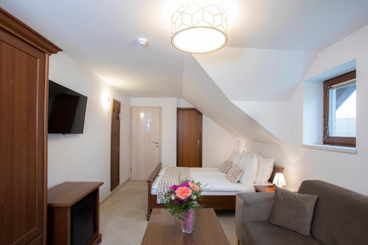 בלד House Klasika - Adults Only מראה חיצוני תמונה